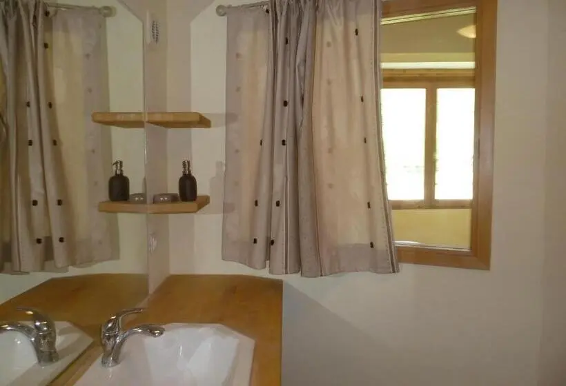 スタンダードルーム, Alcove Du Velay