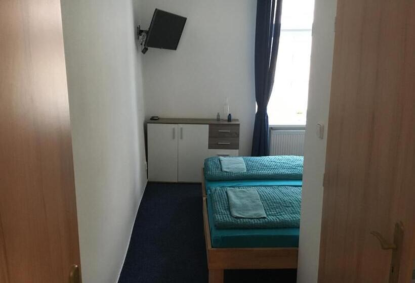 Standardrum, Mikulov Inn   Hotel Zeme