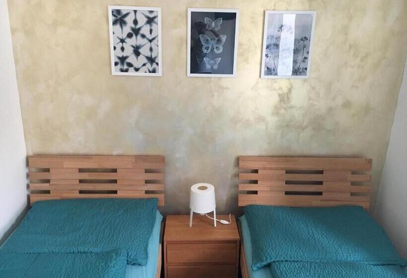 Standardrum, Mikulov Inn   Hotel Zeme