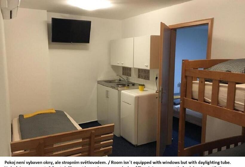 2 Sovrums Svit, Mikulov Inn   Hotel Zeme