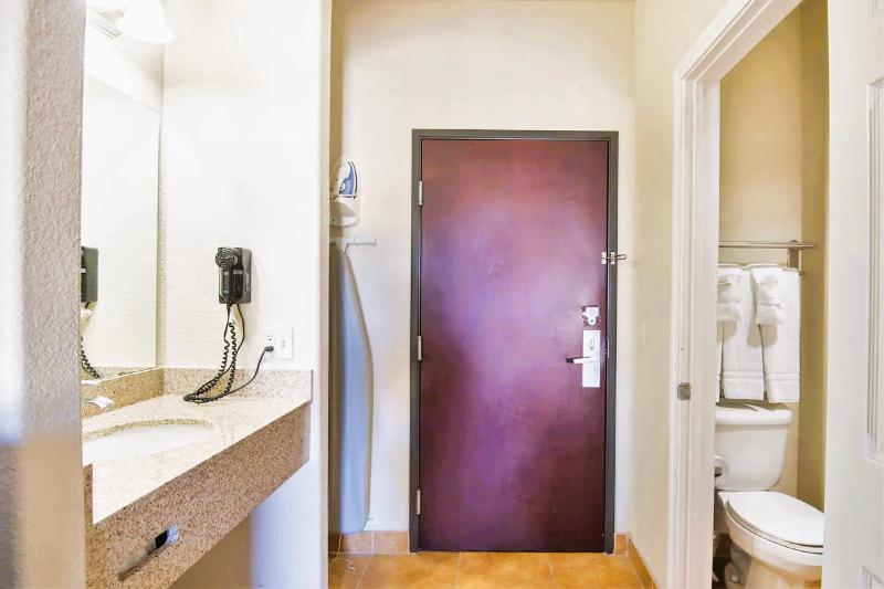 Стандартный Номер Кровать Кинг, Oyo Townhouse Clute Lake Jackson