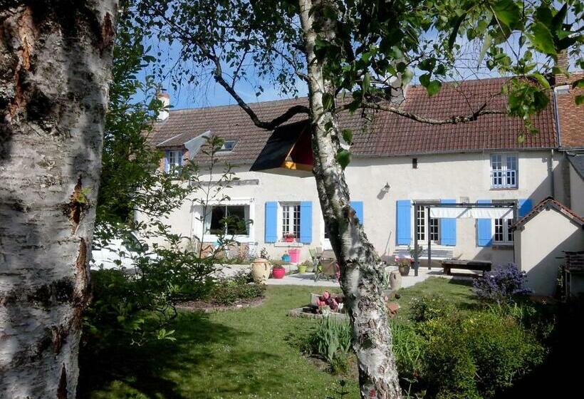 غرفة عائلية, Les Hirondelles