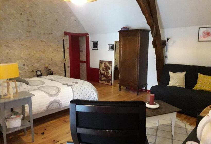 جناح مطلّ علي الحديقة, Les Hirondelles