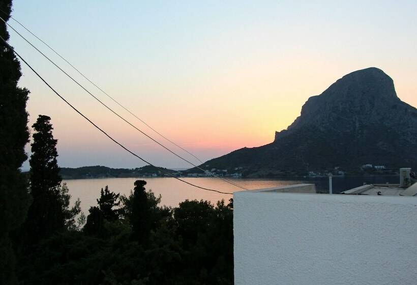 带1间卧室的公寓侧面带海景, Tatsis Apartments