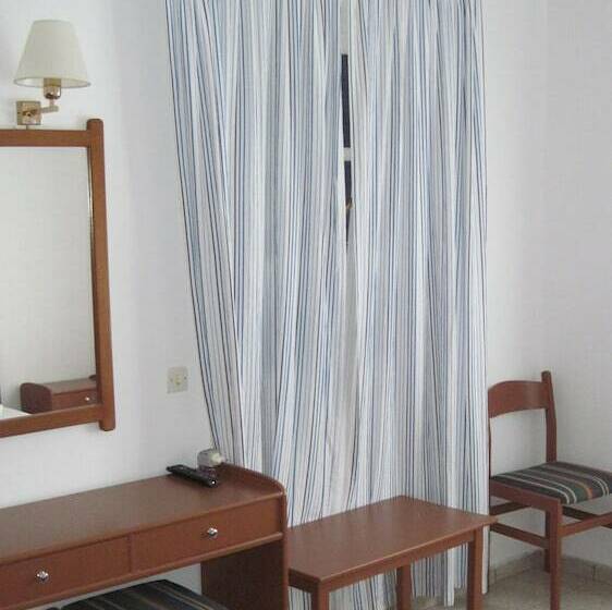 带1间卧室的公寓侧面带海景, Tatsis Apartments