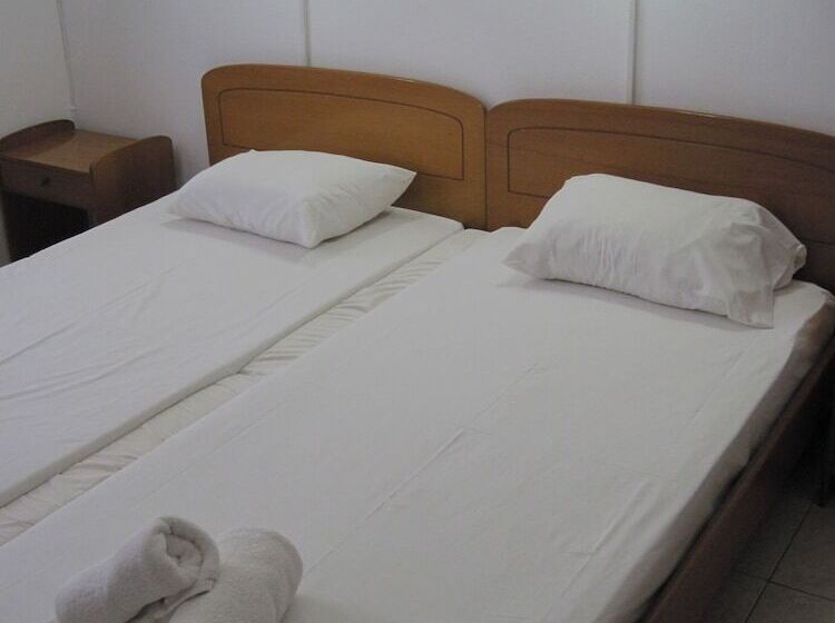 2人卧室家庭公寓, Tatsis Apartments