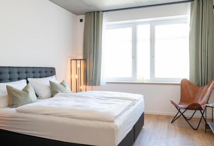 Номер Стандарт, Luttes Loft Boutique