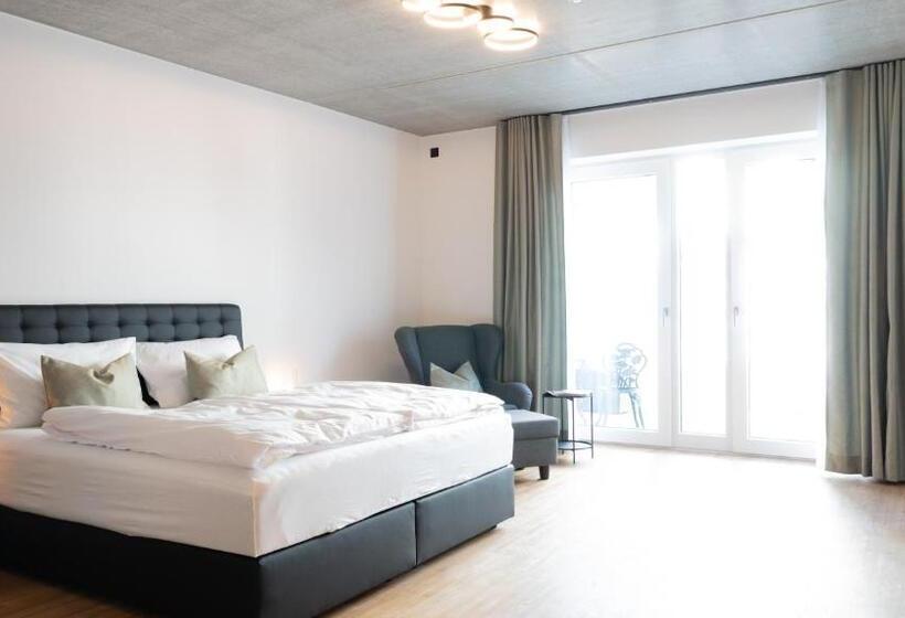 Номер Стандарт, Luttes Loft Boutique