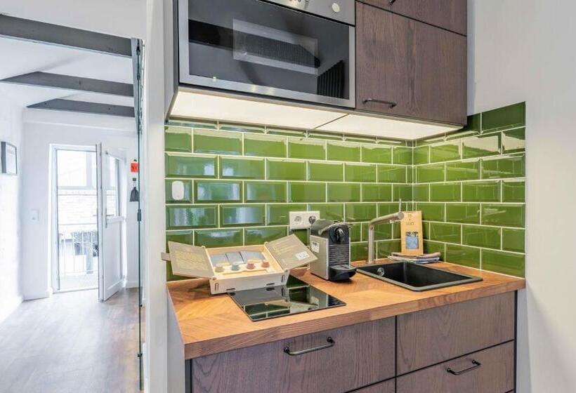 Студия Deluxe, Luttes Loft Boutique