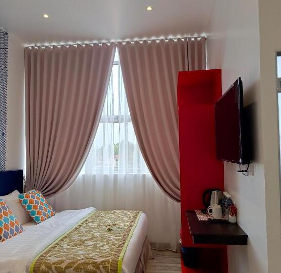 غرفة عائلية, Beautiful Marigold