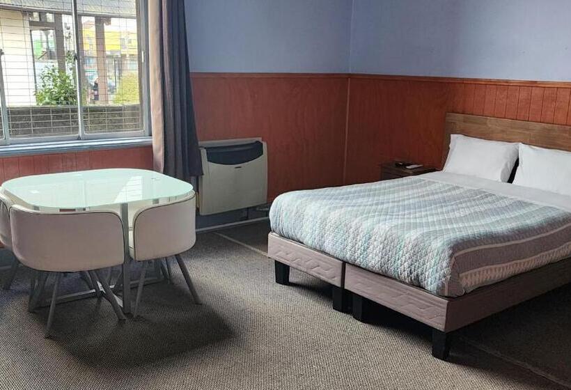 اتاق لوکس, Hostal Capricho De Carlitos