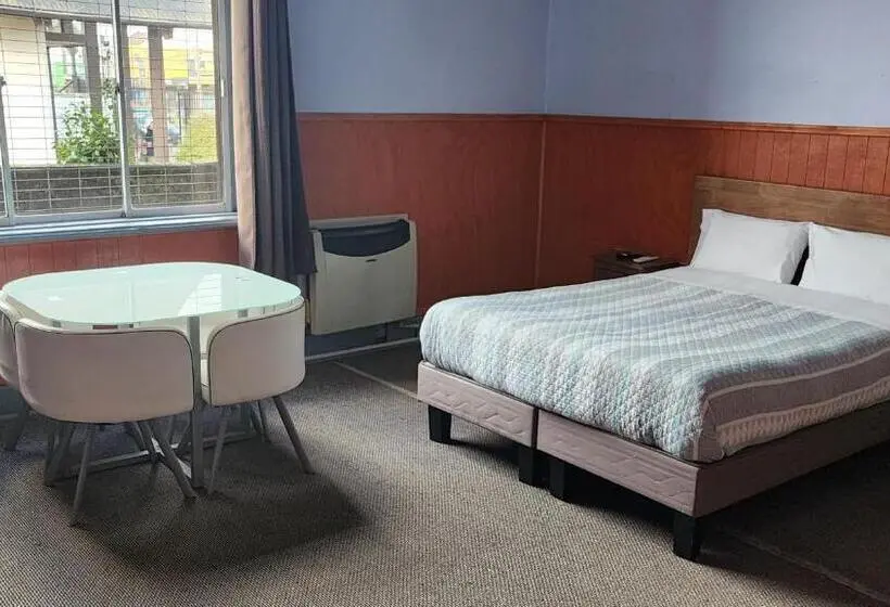 اتاق لوکس, Hostal Capricho De Carlitos