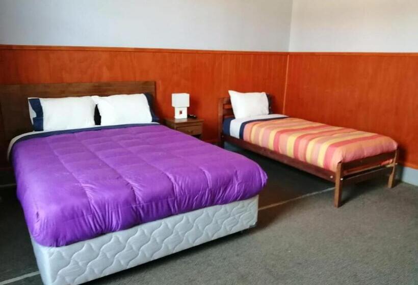 اتاق لوکس, Hostal Capricho De Carlitos