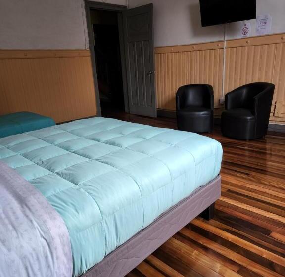 اتاق استاندارد, Hostal Capricho De Carlitos