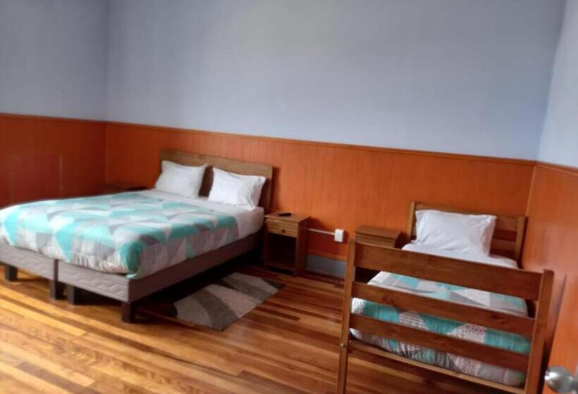 Standard room with outdoor bath, Hostal Capricho De Carlitos