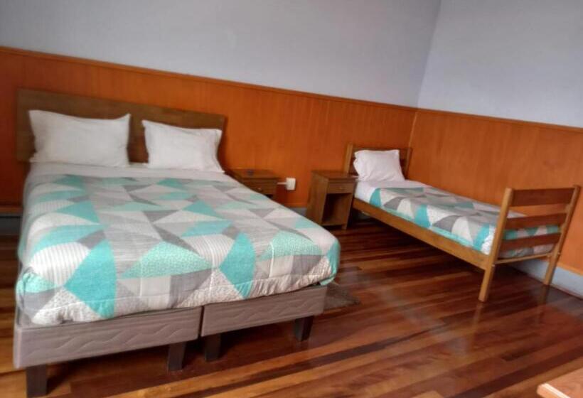 Standard room with outdoor bath, Hostal Capricho De Carlitos