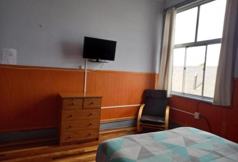 Standard room with outdoor bath, Hostal Capricho De Carlitos