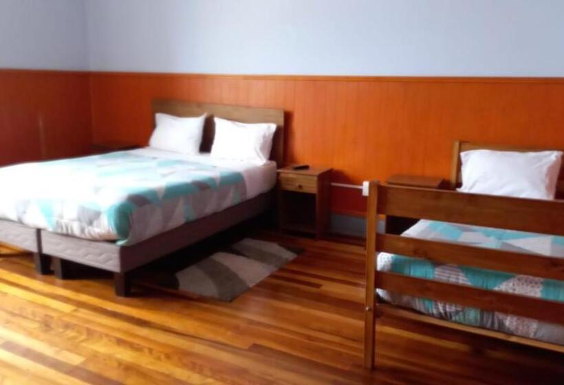 Standard room with outdoor bath, Hostal Capricho De Carlitos