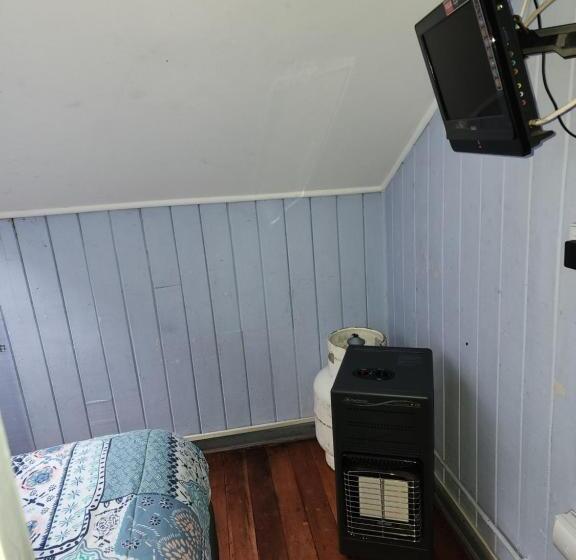 اتاق اکونومی یک تخته, Hostal Capricho De Carlitos