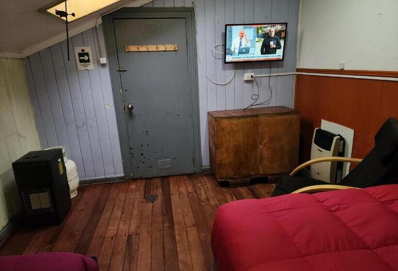 اتاق استاندارد با سرویس بهداشتی مشترک, Hostal Capricho De Carlitos