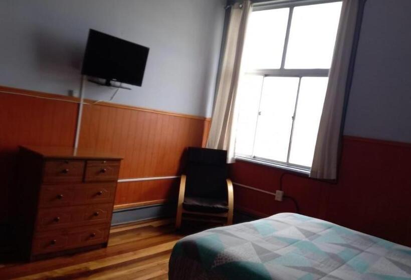 Standard room with outdoor bath, Hostal Capricho De Carlitos