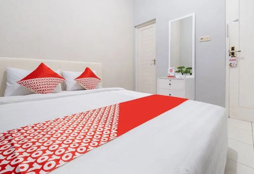 デラックスルーム, Oyo 2727 Nareswari Residence