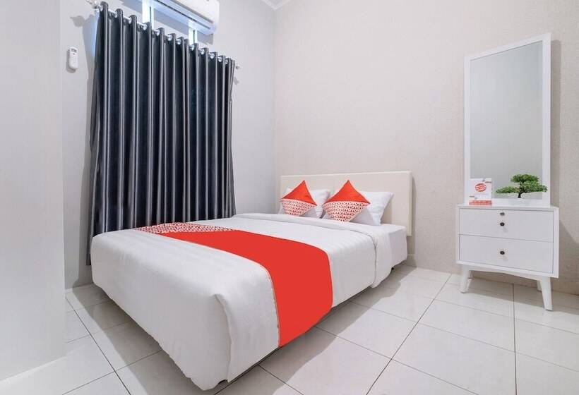 غرفة ديلوكس, Oyo 2727 Nareswari Residence