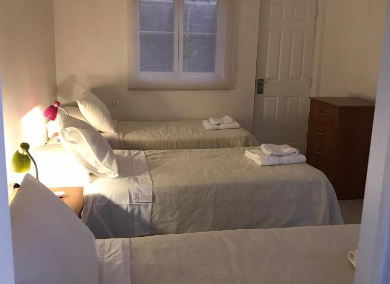 غرفة قياسية ثلاثية, Hostal Casa 95