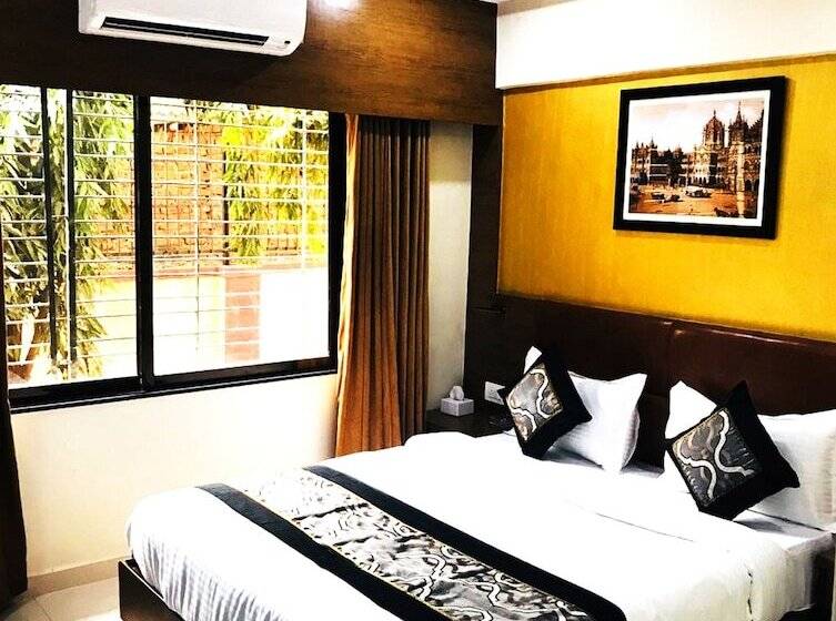 Deluxe Room, Crystal Luxury Inn  Bandra