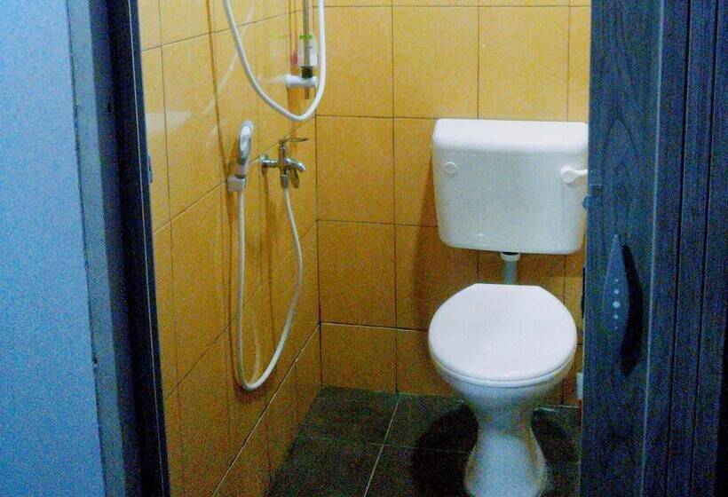 Семейный Номер, Hijrah Hotel Alor Setar
