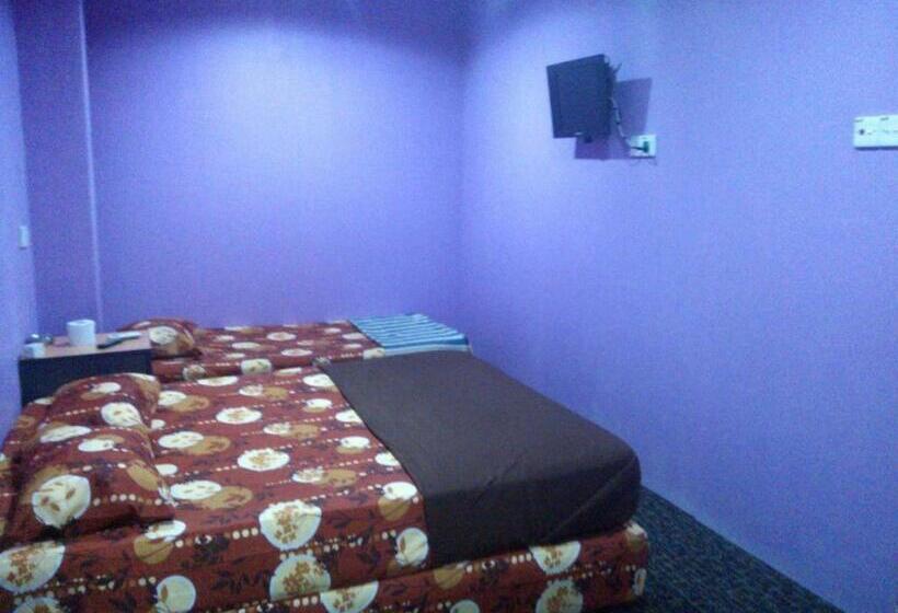 Семейный Номер, Hijrah Hotel Alor Setar
