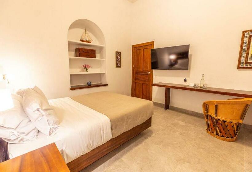 غرفة قياسية, Plaza Chapala