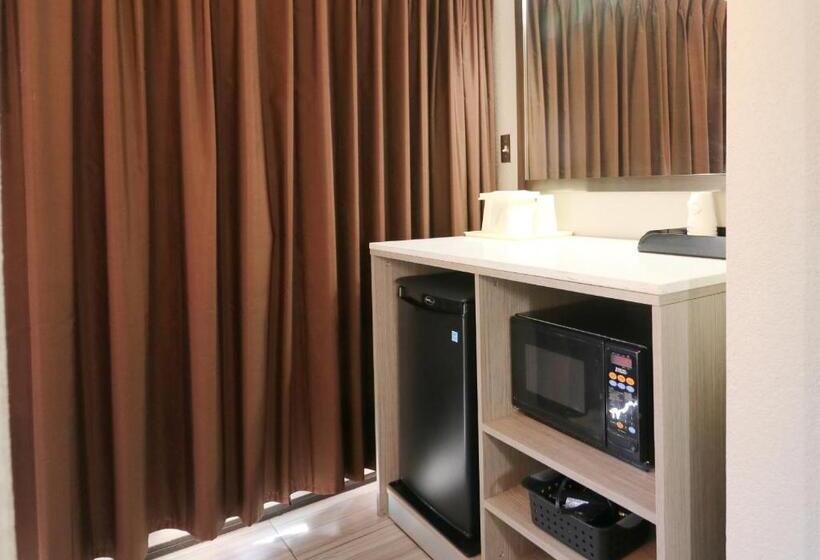 带大床的标准间, Baymont By Wyndham Gatlinburg On The River