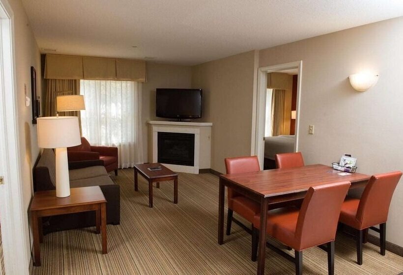 Люкс, Hawthorn Suites By Wyndham Erie
