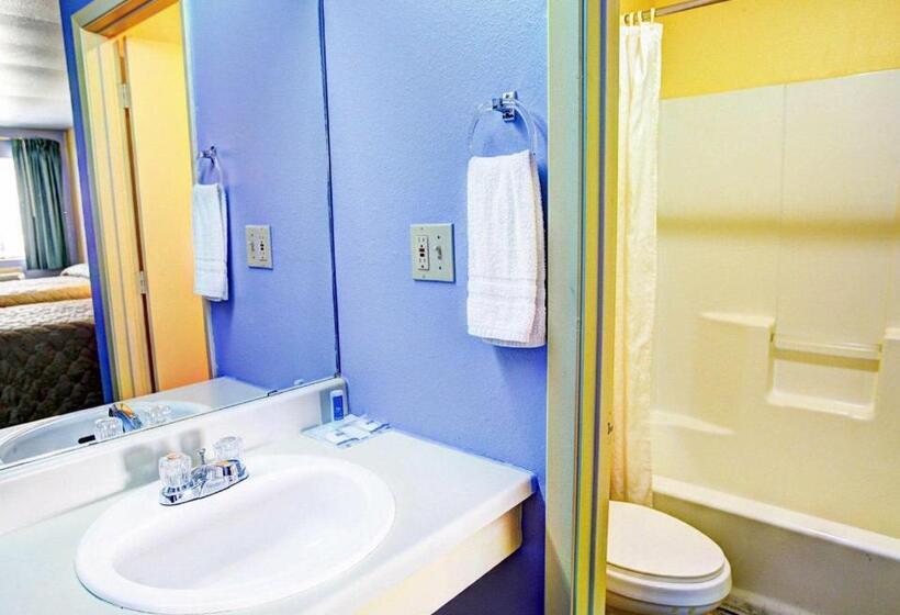 غرفه قياسيه سريرين مزدوجين, Nites Inn