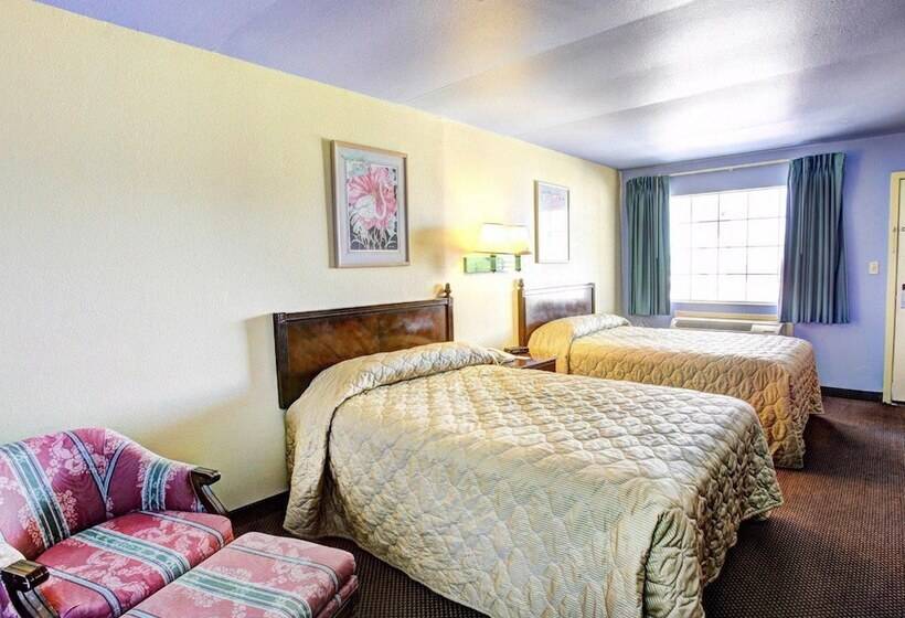 带2个双人床的标准工作室, Nites Inn
