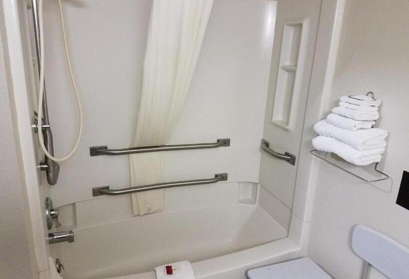 장애인을 위한 스탠다드 룸, Super 8 By Wyndham Houghton Lake