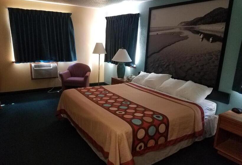 스탠다드 룸 킹사이즈 침대, Super 8 By Wyndham Houghton Lake