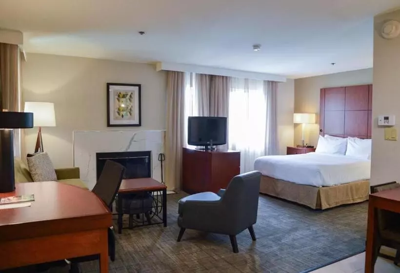 استودیوی استاندارد, Residence Inn La Mirada Buena Park