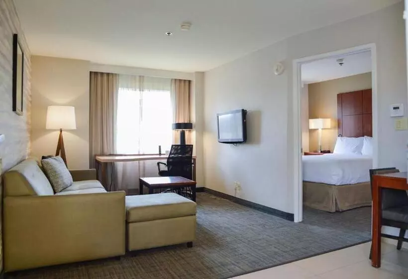 سوییت, Residence Inn La Mirada Buena Park