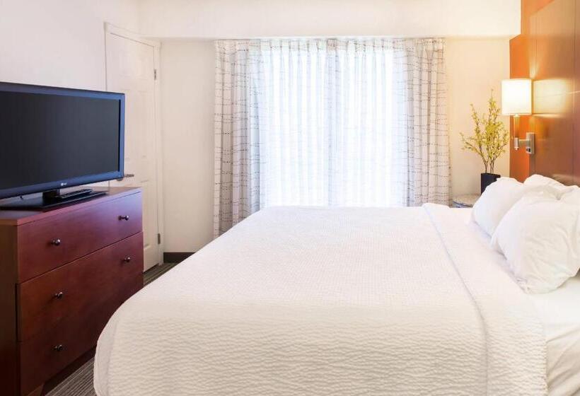 Люкс Кровать Кинг, Residence Inn Sioux Falls