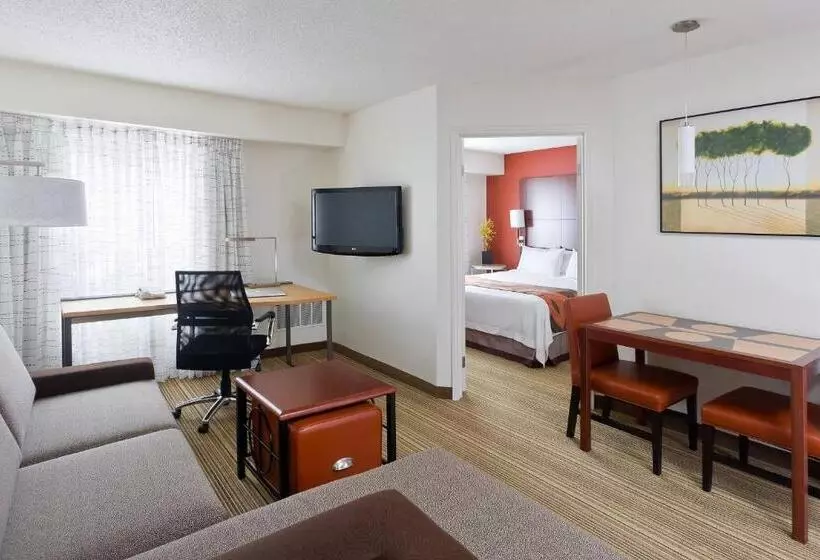 キングサイズベッドのスイートルーム, Residence Inn Youngstown Boardman/poland