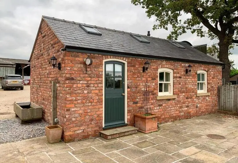 Deluxe-studio, Hollies Farm B&b