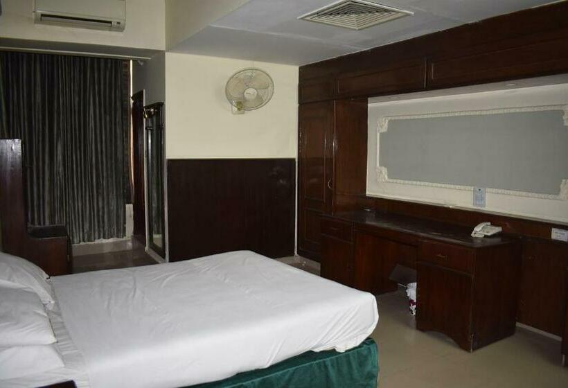 اتاق استاندارد با تخت بزرگ, De Mall