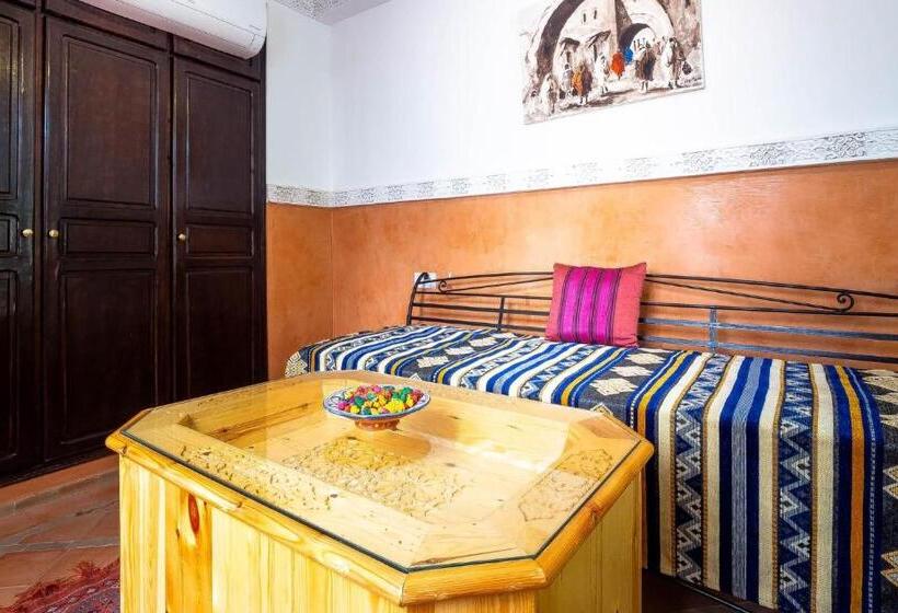 اتاق لوکس, Riad Bien Ici