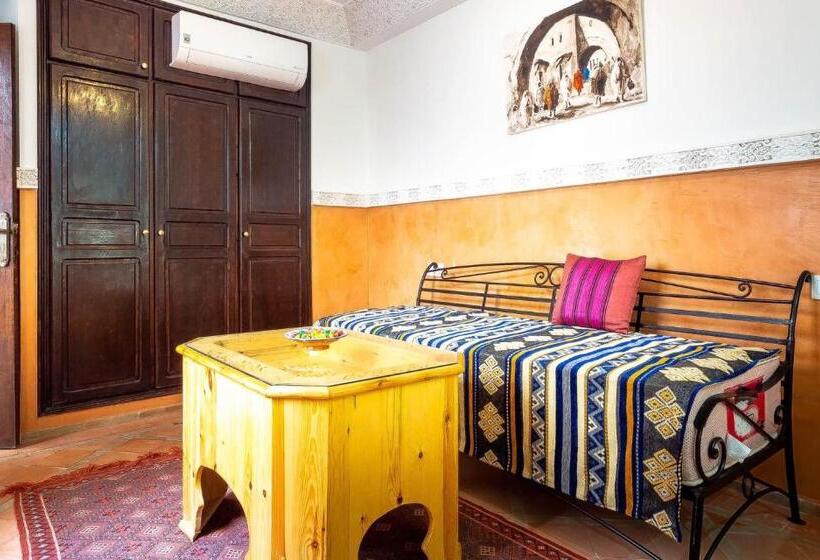 اتاق لوکس, Riad Bien Ici