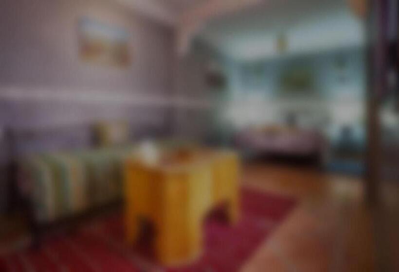 اتاق لوکس, Riad Bien Ici