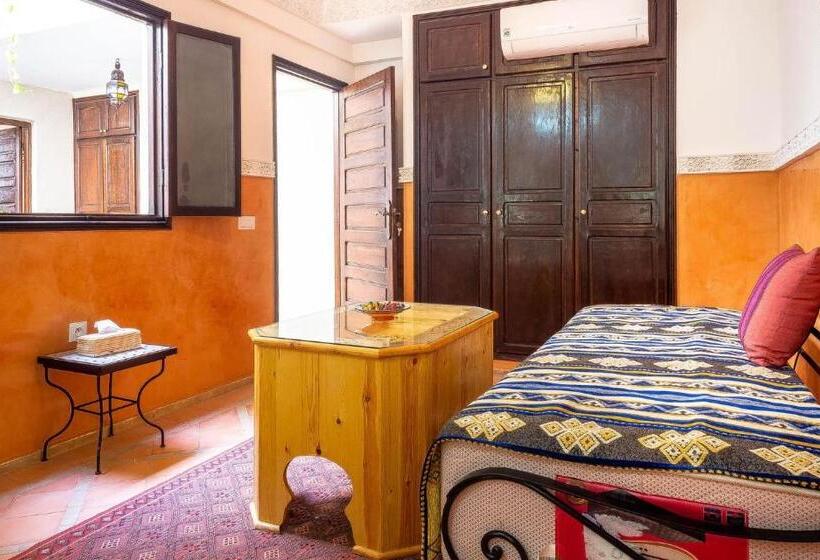 اتاق لوکس, Riad Bien Ici