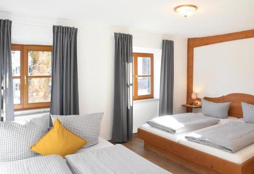 Номер Basic, Alps Hostel