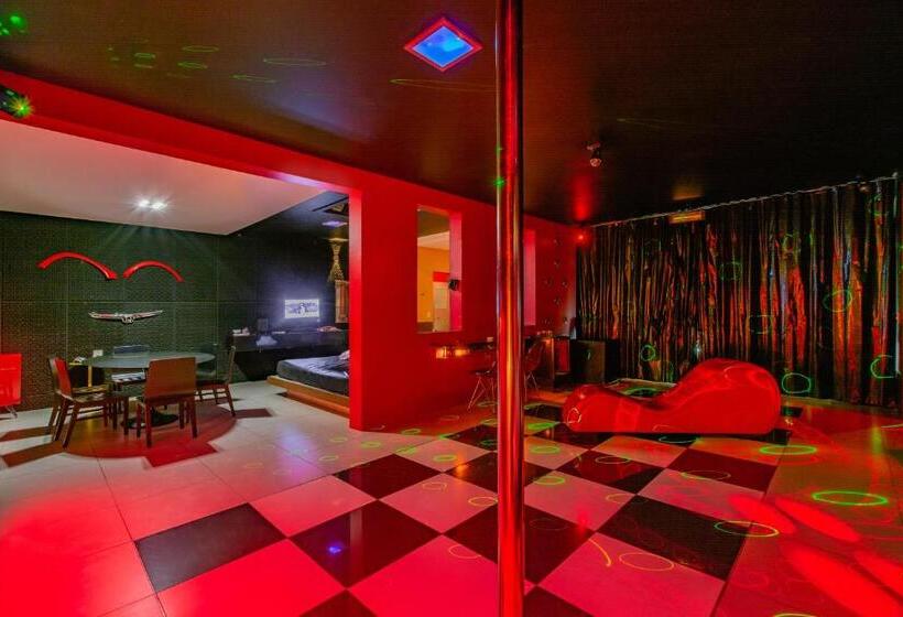 سوییت اجرایی, Assahi Motel